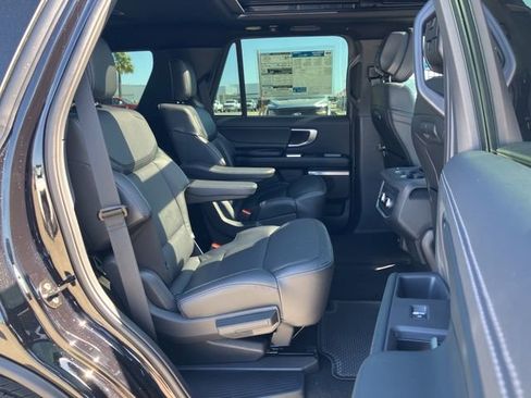 New 2026 Ford Expedition Platinum w/ Stealth Appearance Package image 18