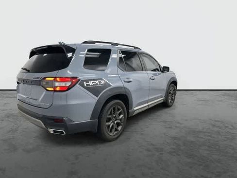 Certified 2023 Honda Pilot Touring image 4