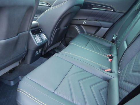 Used 2023 Maserati Grecale Modena image 21