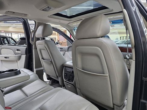 Used 2011 Chevrolet Avalanche LT w/ Regional Value Package RWD image 21