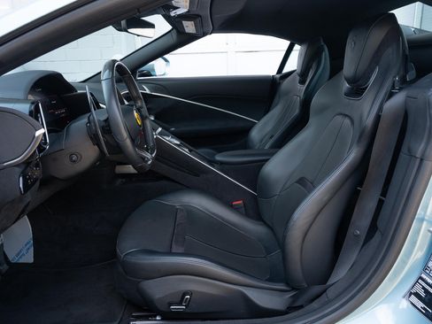 Used 2024 Ferrari Roma Spider RWD image 34