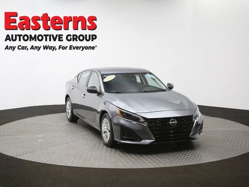 Used 2024 Nissan Altima 2.5 S image 50