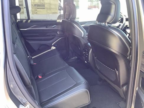 New 2023 Jeep Grand Cherokee Overland w/ Luxury Tech Group IV image 35