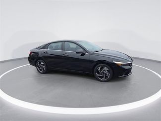 New 2025 Hyundai Elantra Limited video 2