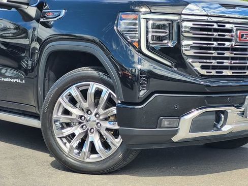 Used 2024 GMC Sierra 1500 Denali w/ Denali Reserve Package AWD/4WD image 9
