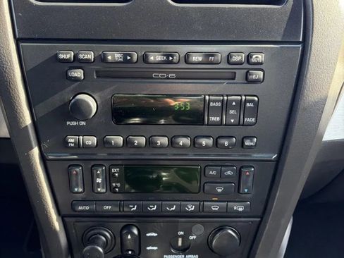 Used 2002 Ford Thunderbird Deluxe image 18