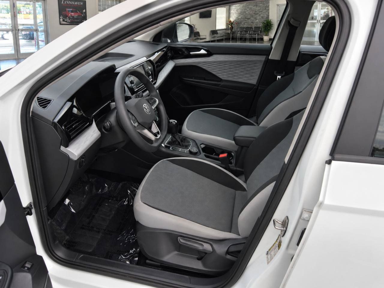 Used 2022 Volkswagen Taos S AWD/4WD image 13