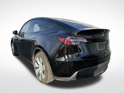 Used 2023 Tesla Model Y Long Range image 4