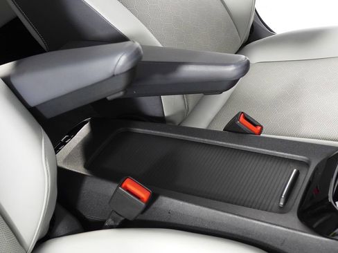 Used 2021 Volkswagen ID.4 Pro S w/ Gradient Package image 16