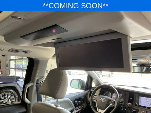 Used 2018 Toyota Sienna Limited Premium AWD/4WD image 20