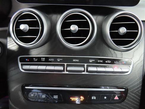 Used 2021 Mercedes-Benz GLC 43 AMG 4MATIC w/ Multimedia Package image 29