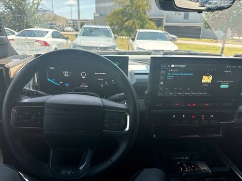Used 2025 GMC Hummer EV 3X AWD/4WD image 24