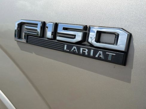 Used 2017 Ford F150 Lariat RWD image 37