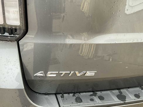 Used 2026 Ford Explorer Active w/ Active Comfort Package image 12