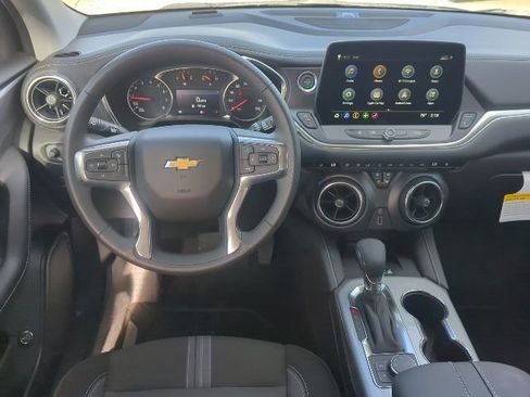 New 2026 Chevrolet Blazer LT w/ Convenience Package FWD image 4