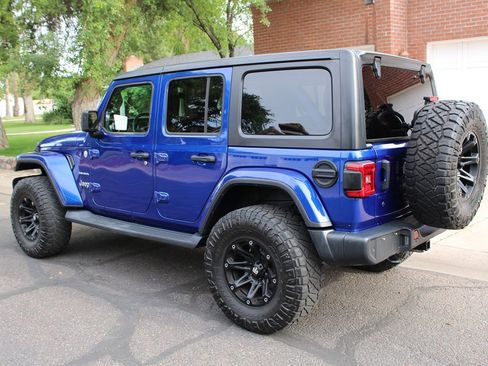 Used 2018 Jeep Wrangler Unlimited Sahara image 48