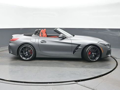 Used 2024 BMW Z4 M40i w/ Premium Package image 2