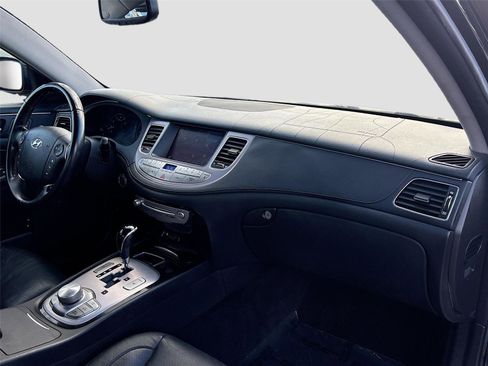 Used 2012 Hyundai Genesis 5.0 image 33