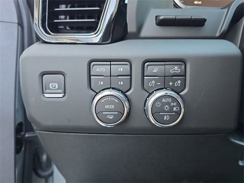New 2026 GMC Sierra 2500 AT4 w/ AT4 Premium Plus Package image 23