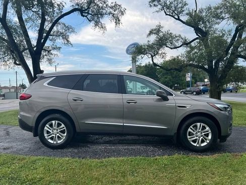 Used 2019 Buick Enclave Essence FWD image 1