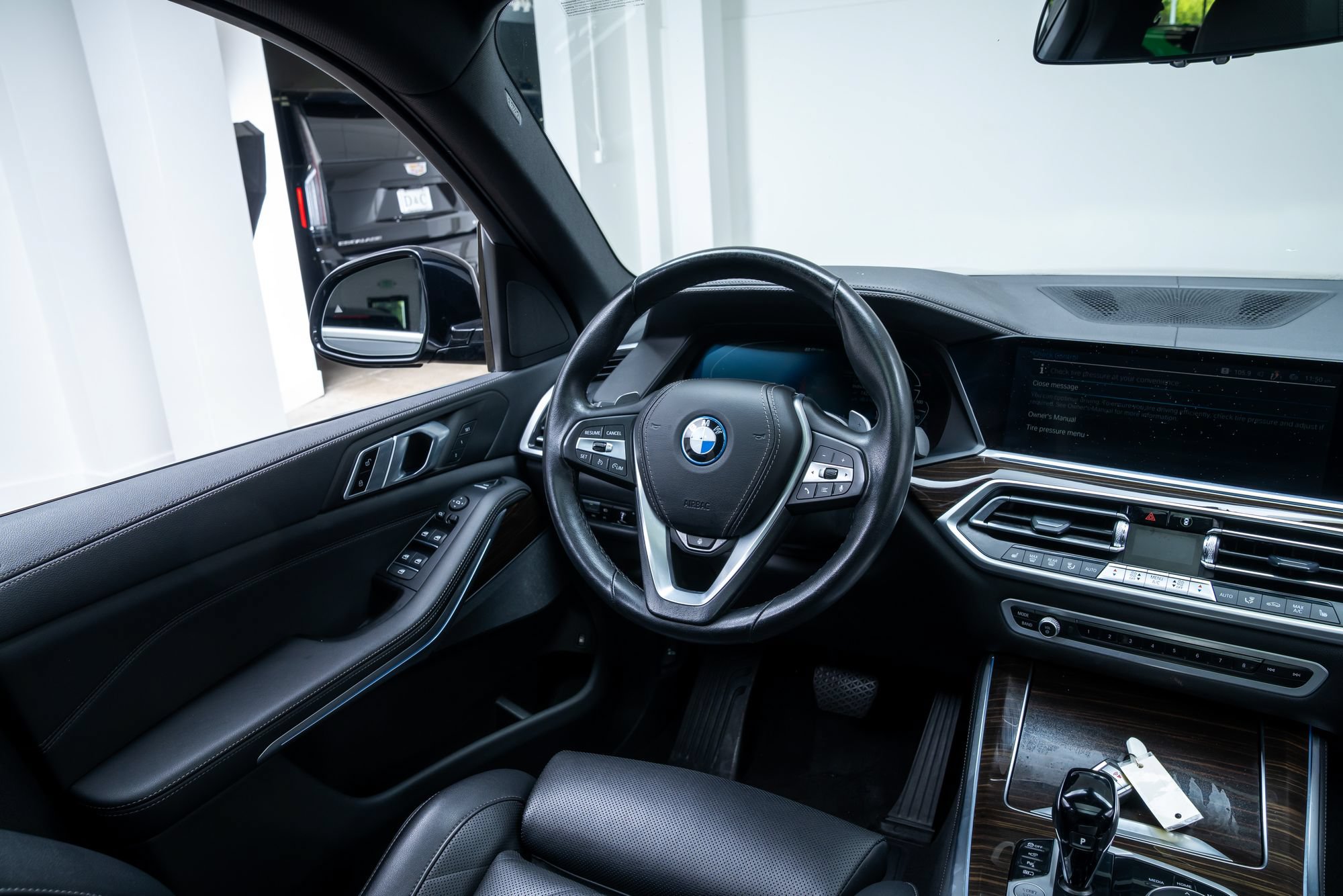 Used 2023 BMW X5 xDrive45e AWD/4WD image 9