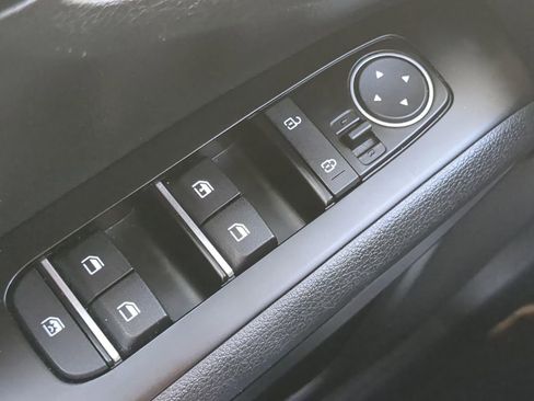 Used 2024 Kia Soul LX w/ Option Group 015 FWD image 18