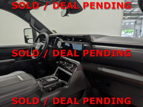 Used 2024 GMC Sierra 2500 AT4 w/ Technology Package AWD/4WD image 20