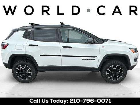 Used 2020 Jeep Compass Trailhawk AWD/4WD image 8