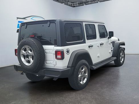 Used 2021 Jeep Wrangler Unlimited Sport image 3