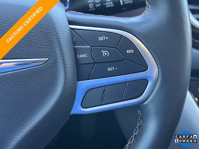 Used 2019 Chrysler Pacifica Touring-L FWD image 30