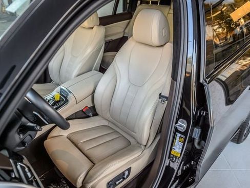 Used 2019 BMW X7 xDrive40i w/ Premium Package image 42