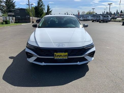 New 2026 Hyundai Elantra SEL Sport Premium FWD image 8