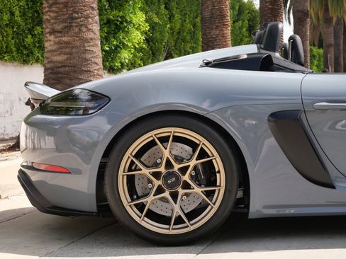 Used 2024 Porsche 718 Boxster Spyder RS RWD image 11