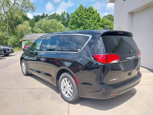 New 2026 Chrysler Voyager LX image 7