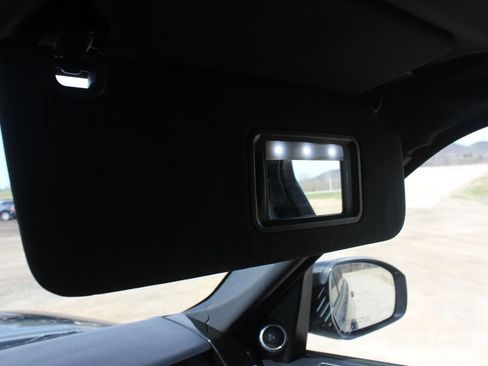 Used 2015 Land Rover Range Rover HSE image 24