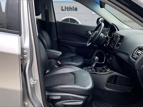 Used 2019 Jeep Compass Altitude image 16