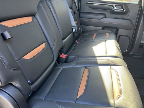 Used 2022 GMC Sierra 1500 AT4 image 10