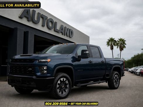 Used 2021 Chevrolet Silverado 2500 Custom w/ Custom Value Package AWD/4WD image 1