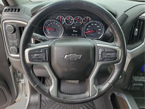 Used 2021 Chevrolet Silverado 1500 LT Trail Boss w/ Convenience Package II image 16