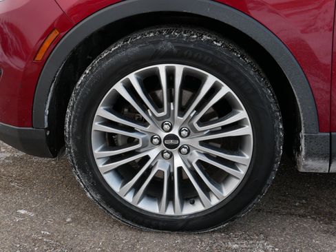 Used 2016 Lincoln MKX Reserve w/ Climate Package image 15