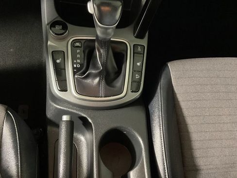 Used 2021 Kia Seltos S AWD/4WD image 29