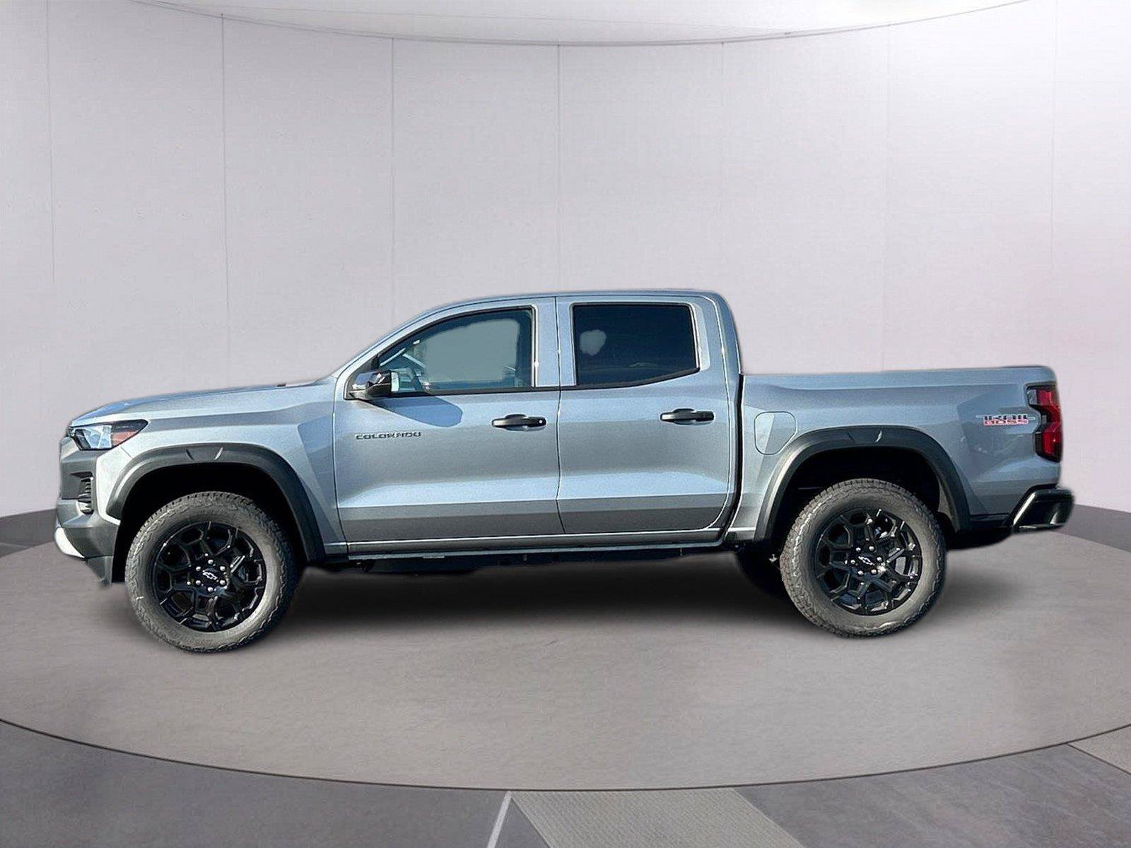 New 2026 Chevrolet Colorado Trail Boss AWD/4WD image 2