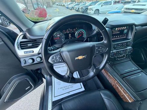Used 2020 Chevrolet Suburban Premier image 10