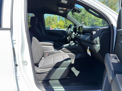 New 2026 Chevrolet Colorado W/T w/ WT Custom Package AWD/4WD image 14