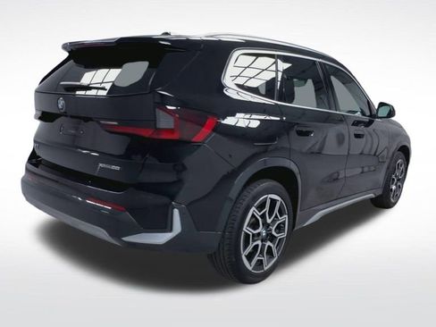 Used 2025 BMW X1 xDrive28i w/ Technology Package AWD/4WD image 8