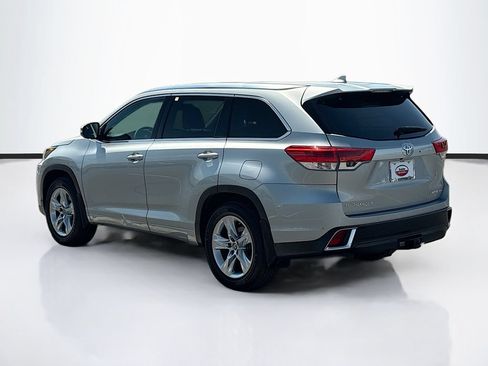 Used 2017 Toyota Highlander Limited AWD/4WD image 7