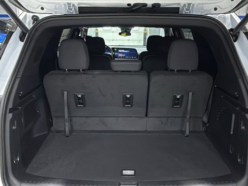 New 2026 Chevrolet Traverse LT image 7