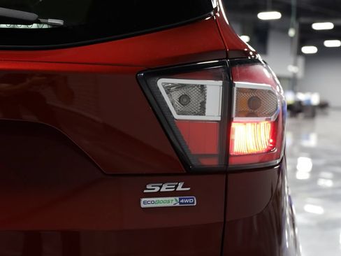 Used 2018 Ford Escape SEL w/ Ford Safe & Smart Package AWD/4WD image 36
