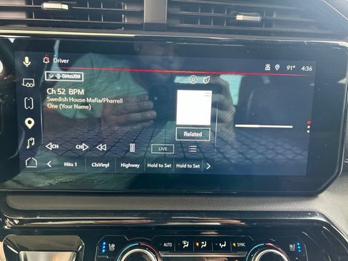 Used 2023 GMC Sierra 1500 AT4 w/ AT4 Premium Package AWD/4WD image 16