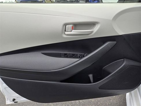 Used 2024 Toyota Corolla LE image 14